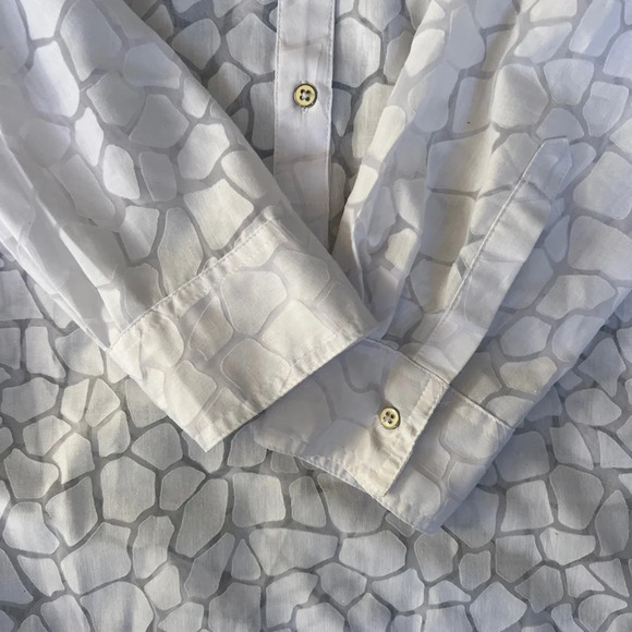 Dana Buchman Sheer Patterned White Button Down Size Medium - Picture 6 of 10